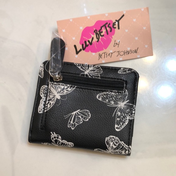 Betsey Johnson Luv Betsey Snap Card Wallet Black & White Butterflies NWT - Picture 7 of 16